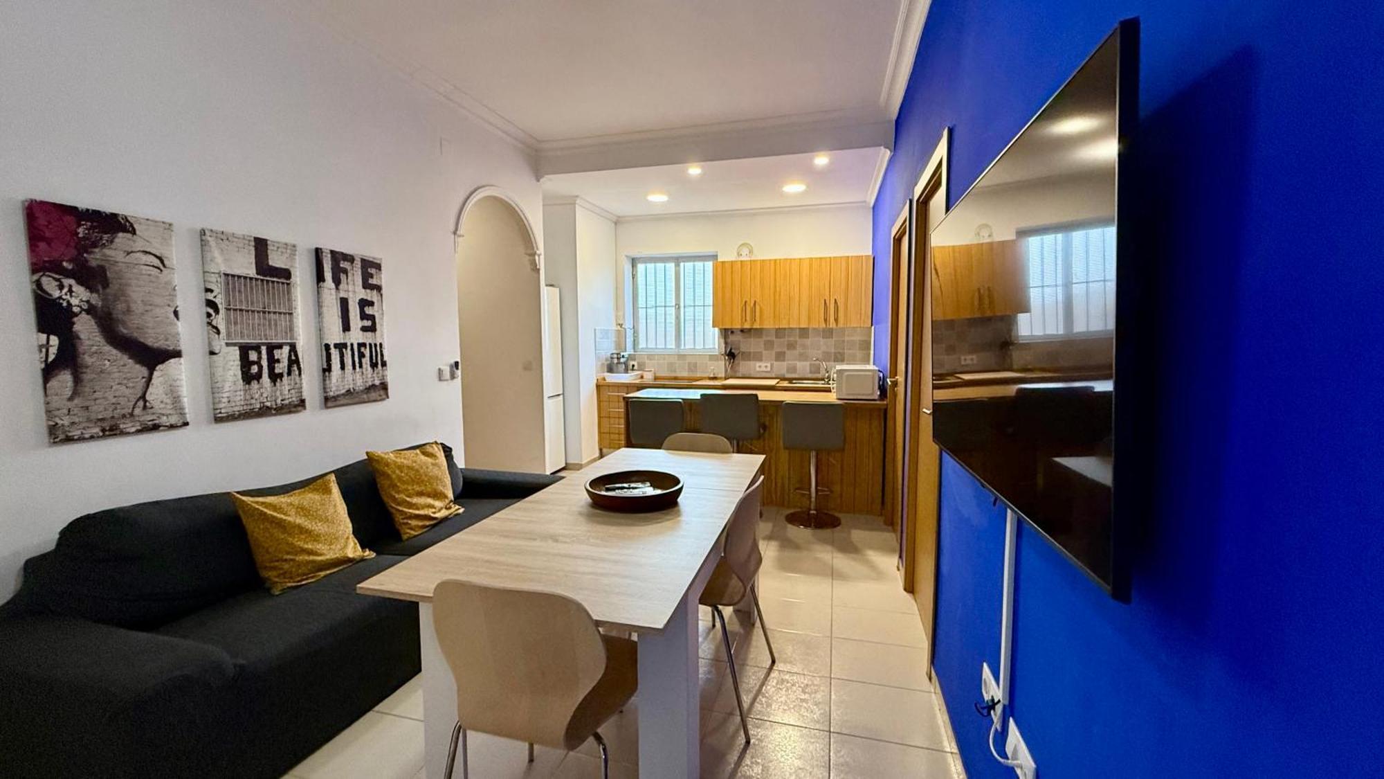 Turistico Ciudad Jardin - Nervion. Appartement